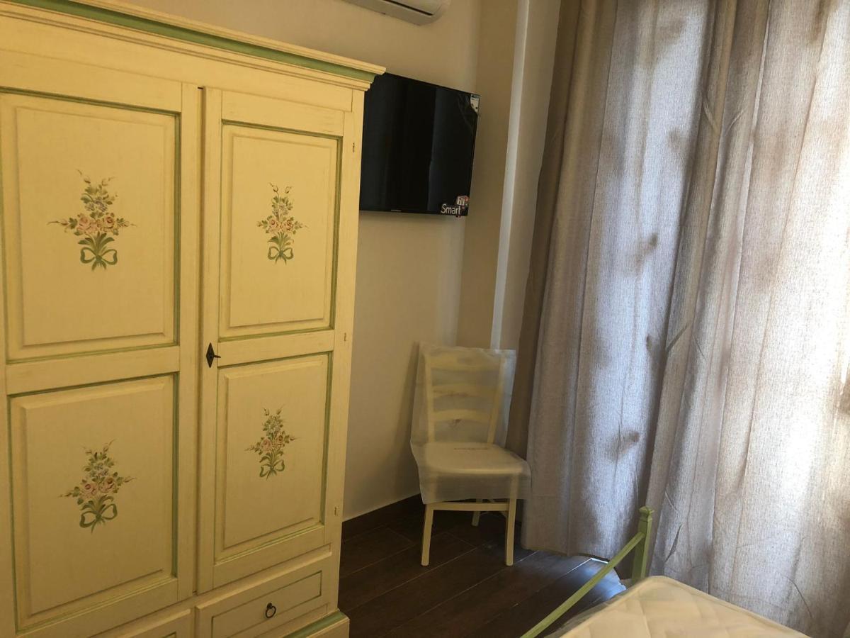 カタンザーロVia Cagliariアパートメント エクステリア 写真